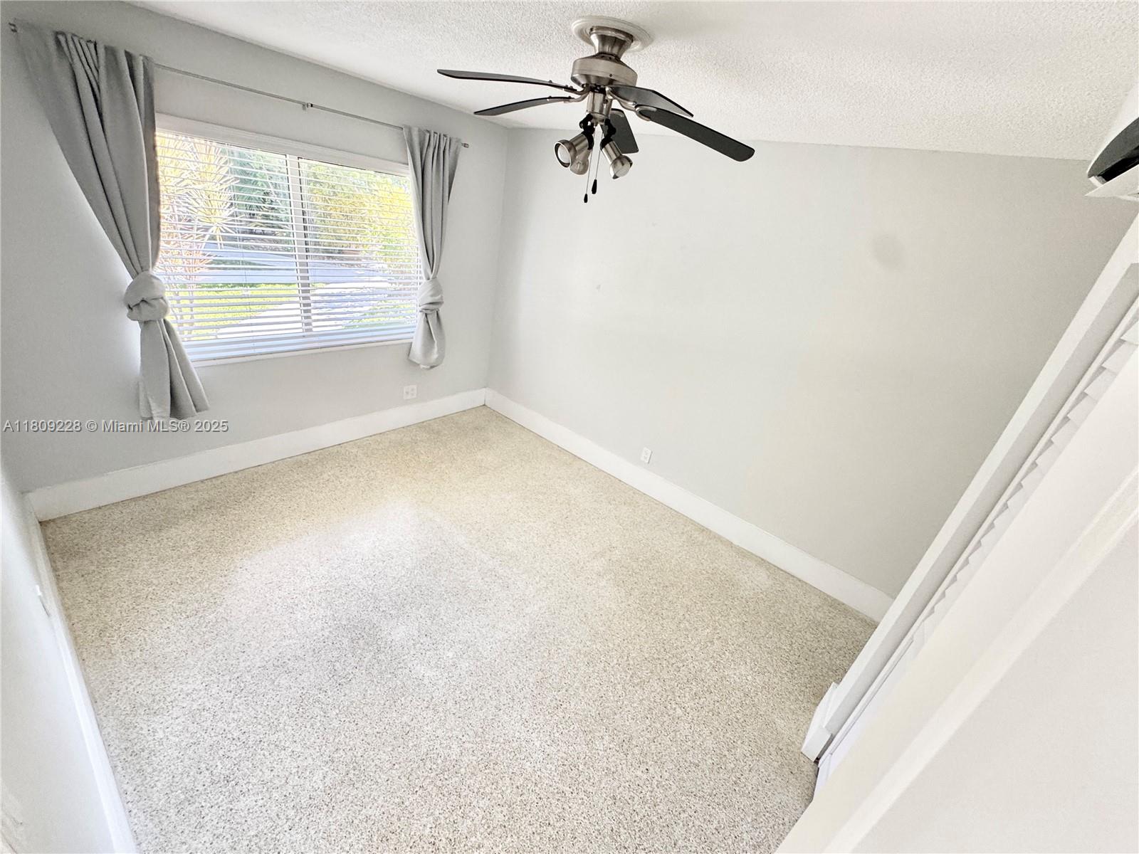 1601 SE 15th St 1B