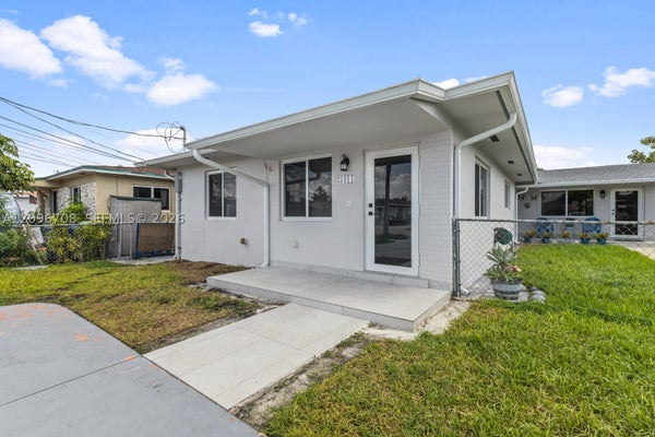3311 SW 90TH AVE # 1, MIAMI, FL 33165 - Image a2f2e405d7d01e7f338053779b8e9182/3242000755