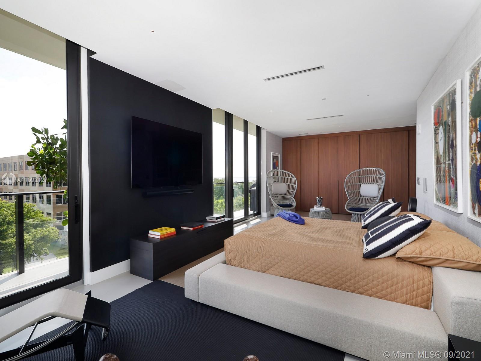 THE FAIRCHILD COCONUT GROV - Residential