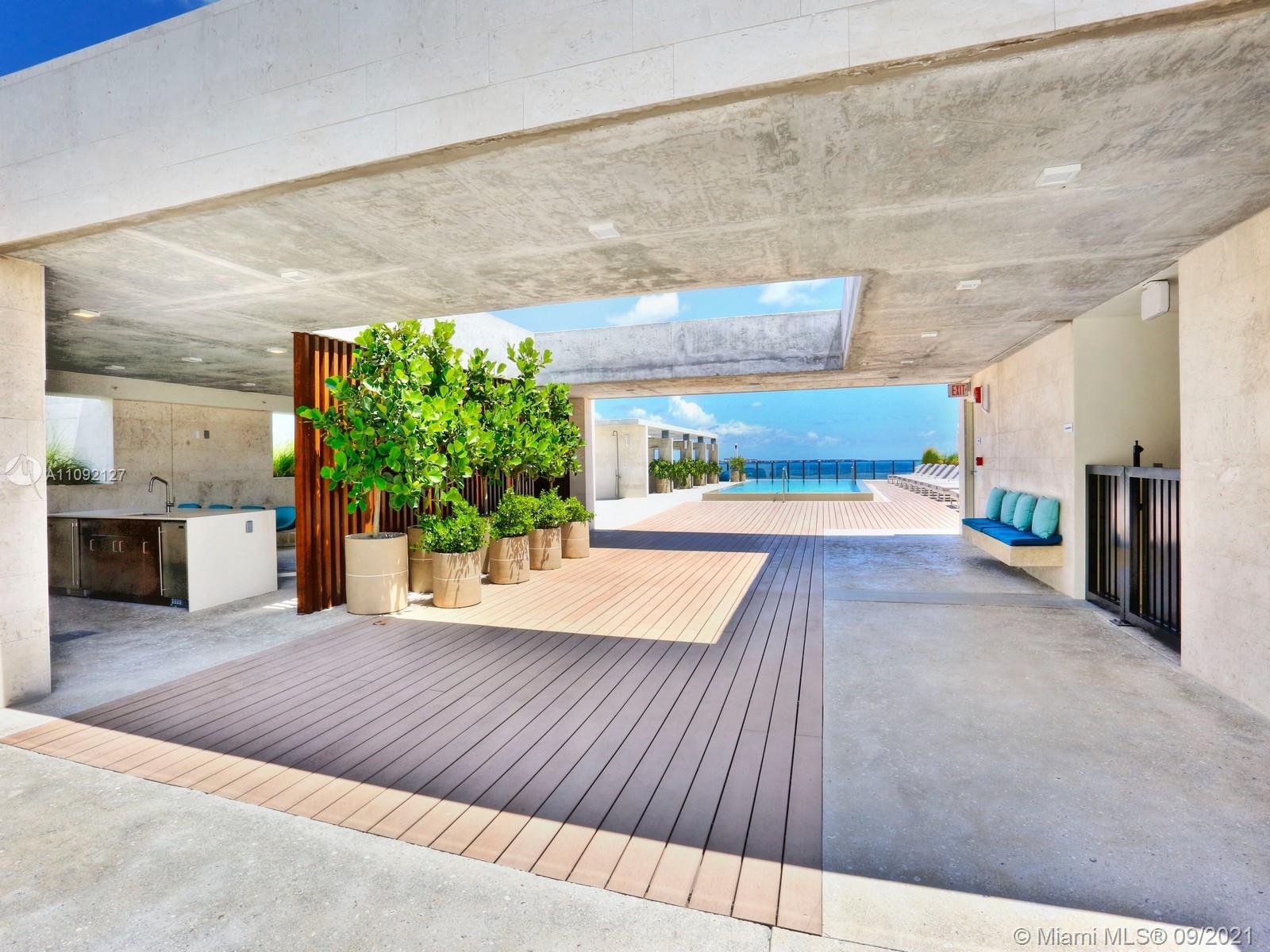 THE FAIRCHILD COCONUT GROV - Residential