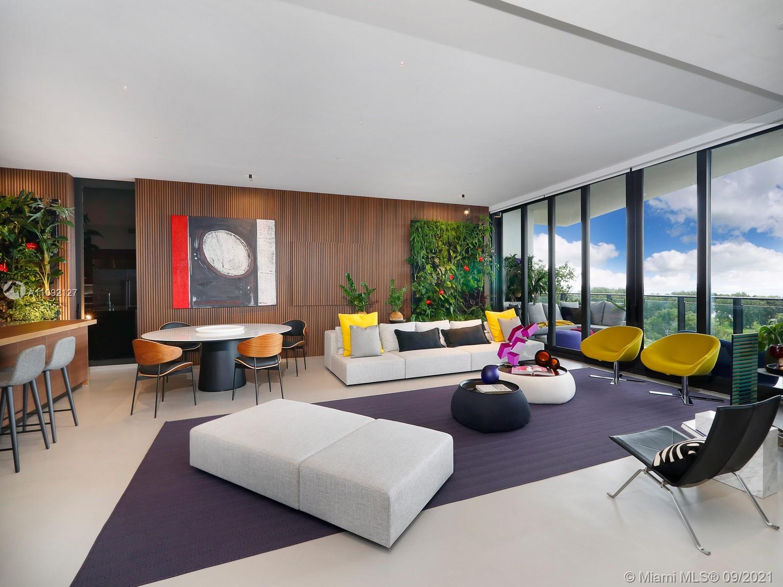 THE FAIRCHILD COCONUT GROV - Residential