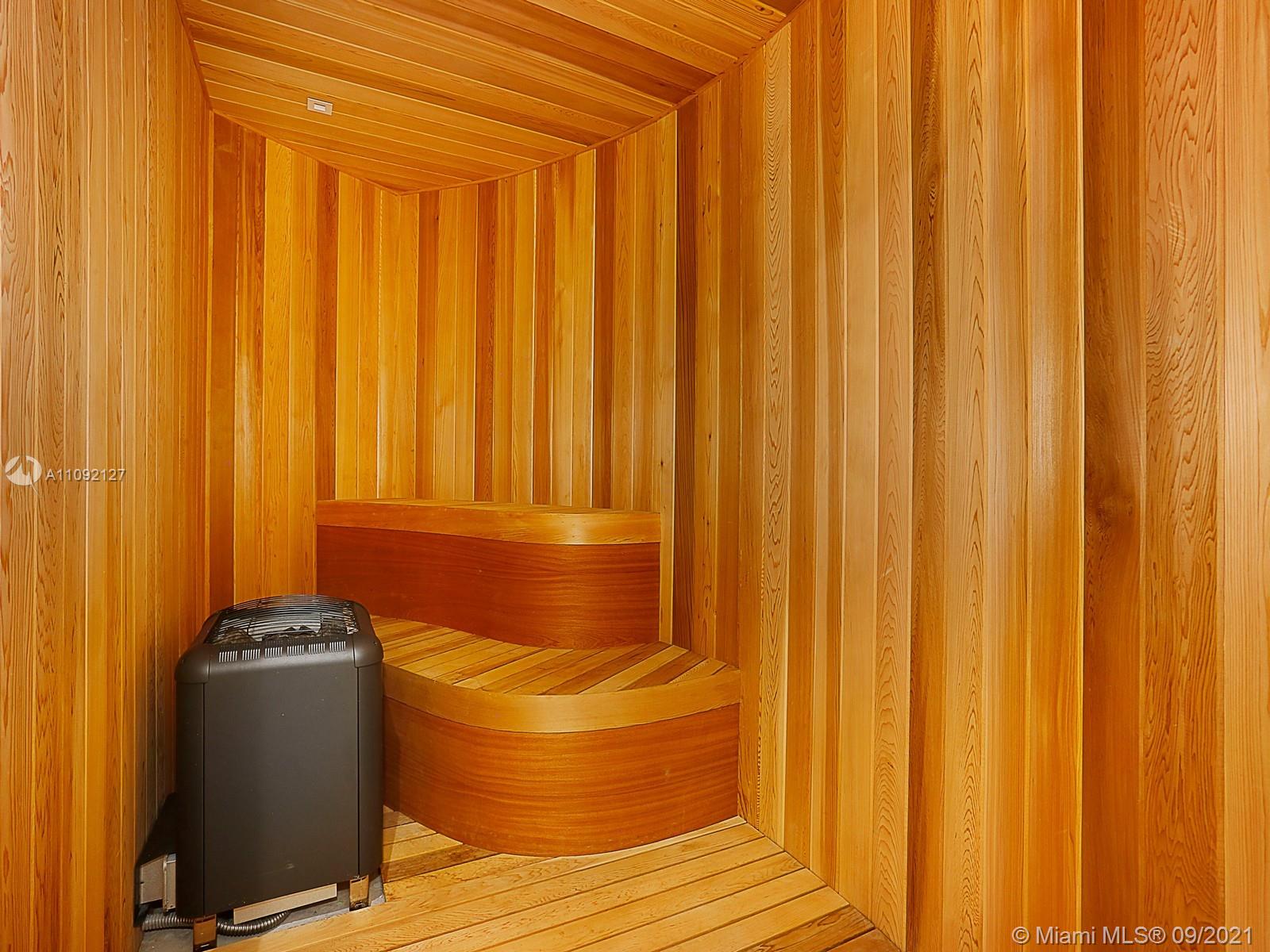 THE FAIRCHILD COCONUT GROV - Residential