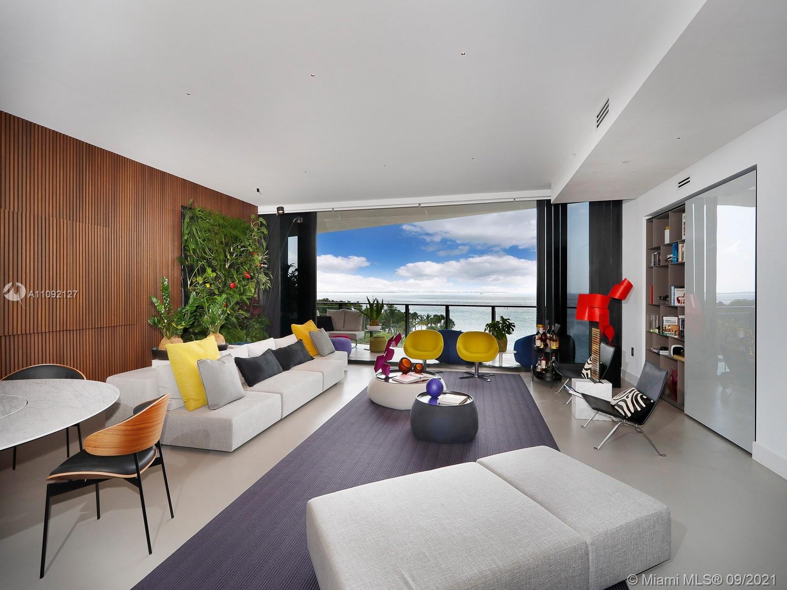 THE FAIRCHILD COCONUT GROV - Residential