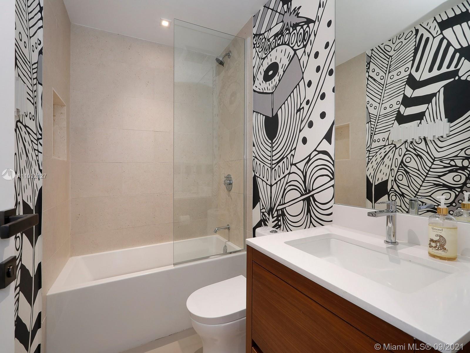 THE FAIRCHILD COCONUT GROV - Residential