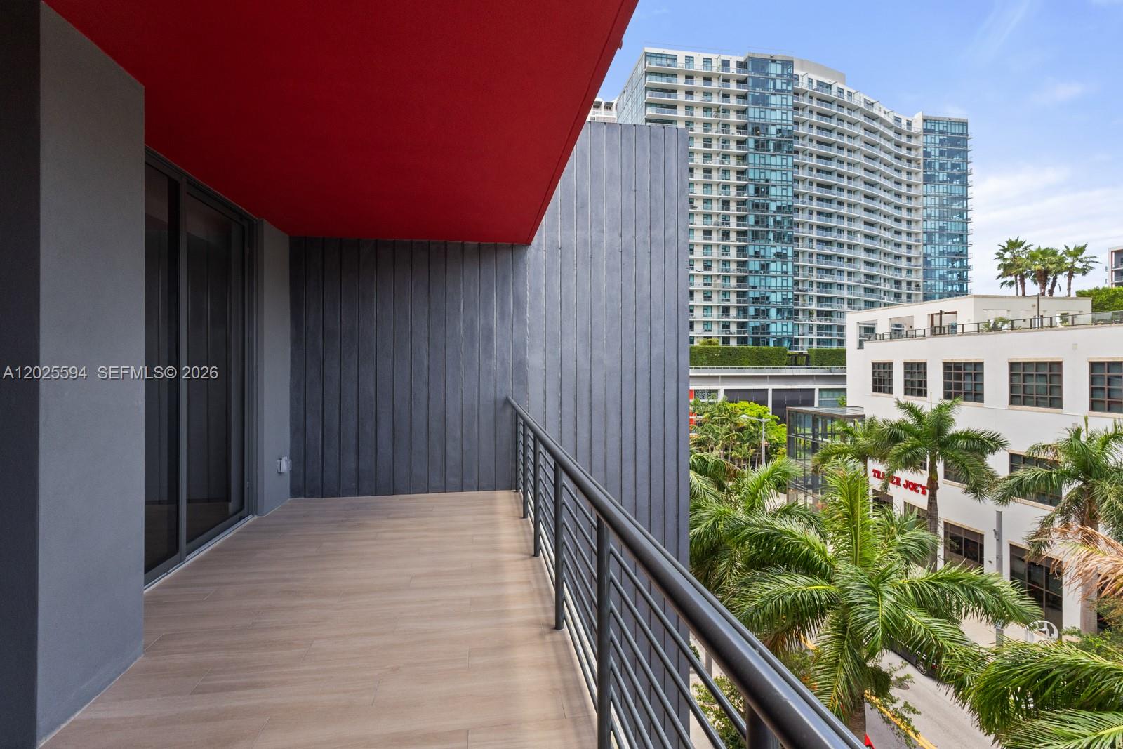 90 NE 32ND ST 506