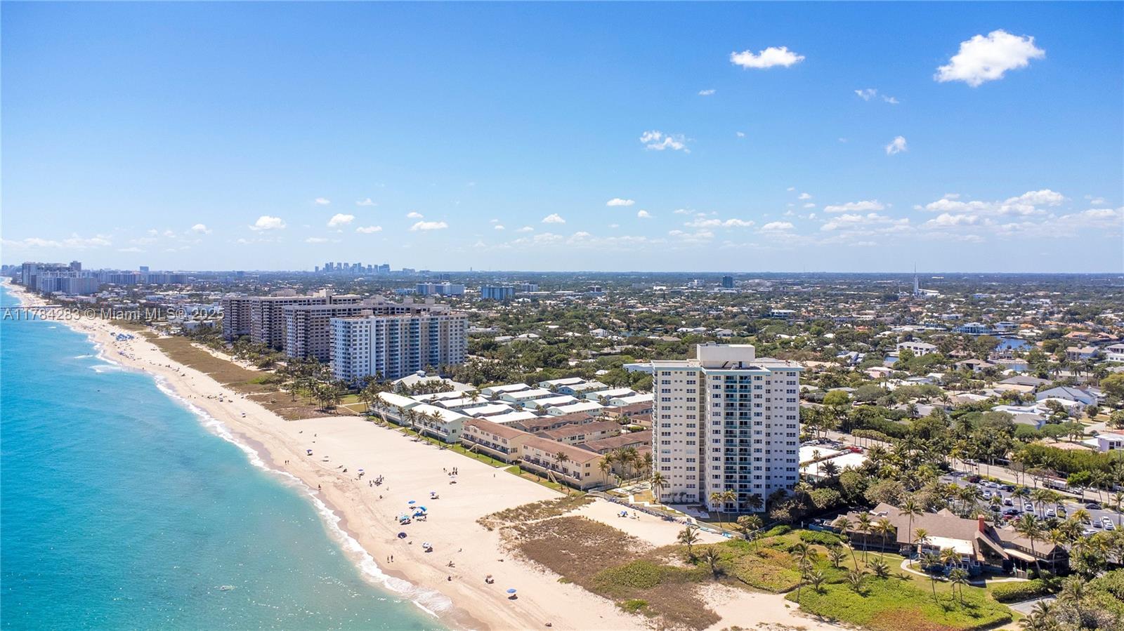 STARLIGHT TOWERS CONDO - Residential