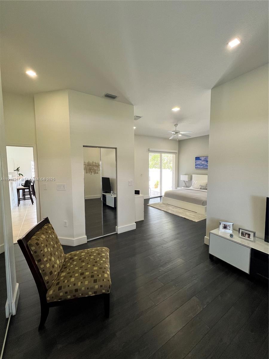 PEMBROKE ISLES 1 - Residential Lease