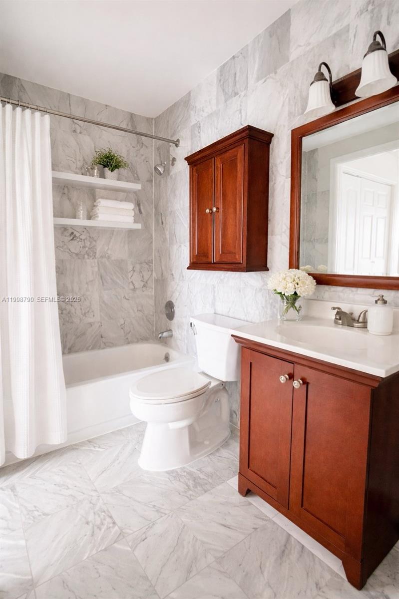 RESIDENCIAL COND - Residential Lease