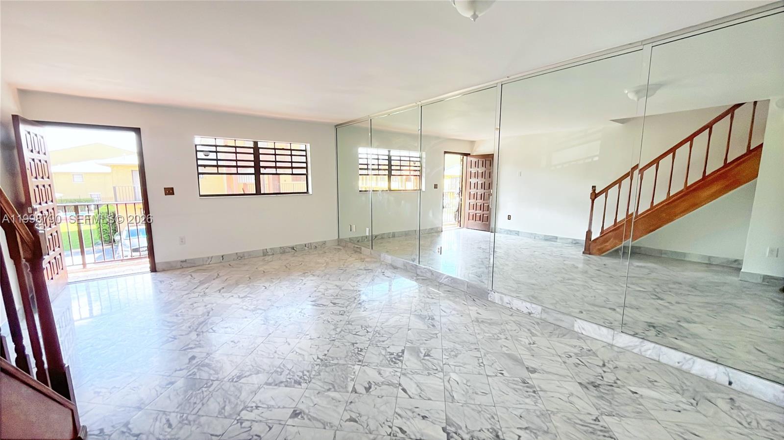 RESIDENCIAL COND - Residential Lease