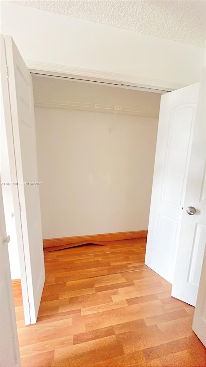 RESIDENCIAL COND - Residential Lease