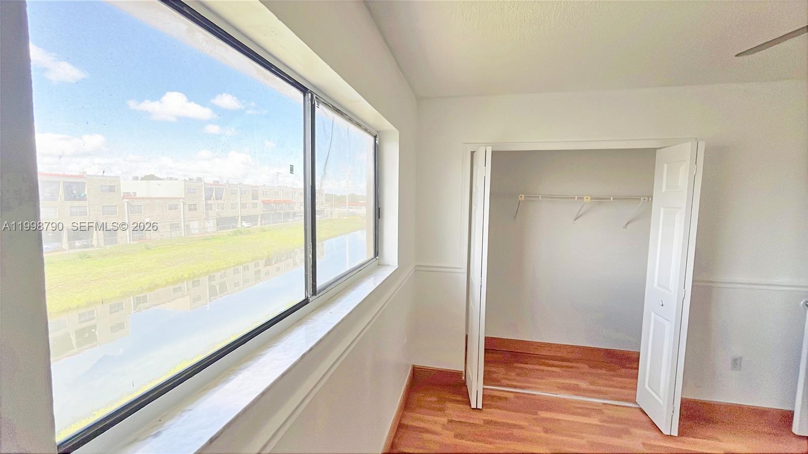 RESIDENCIAL COND - Residential Lease