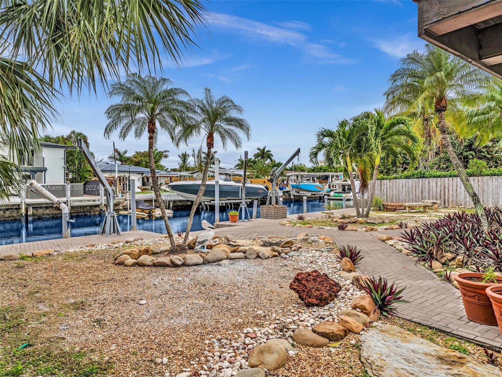 VENETIAN SEC KEYSTONE POI - Residential