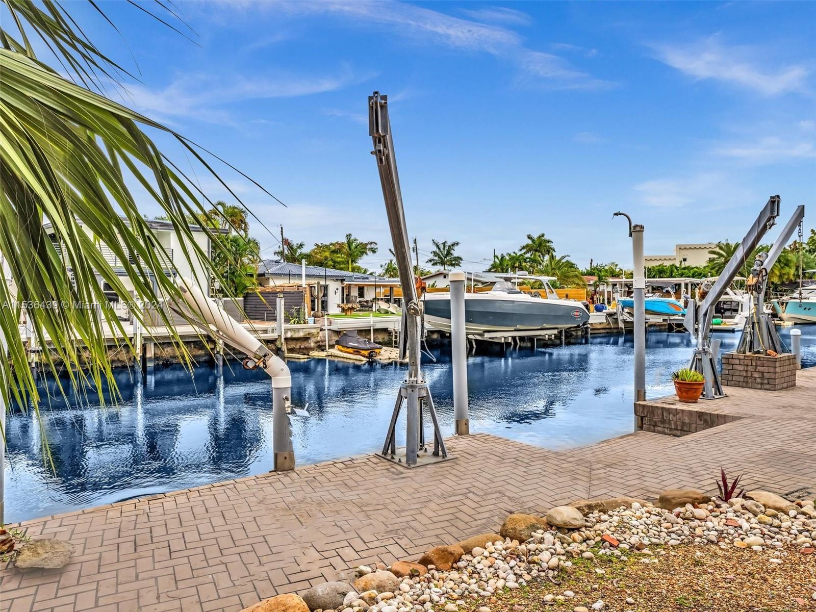 VENETIAN SEC KEYSTONE POI - Residential