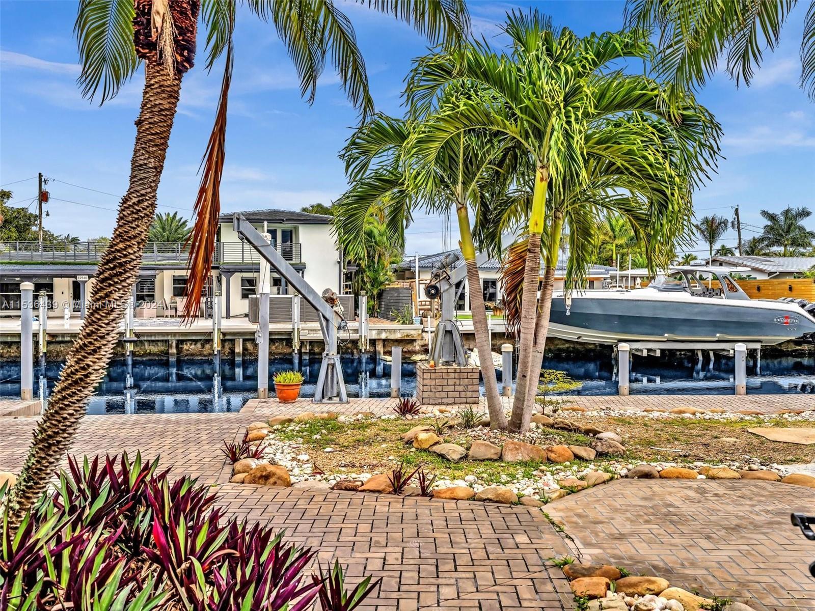 VENETIAN SEC KEYSTONE POI - Residential