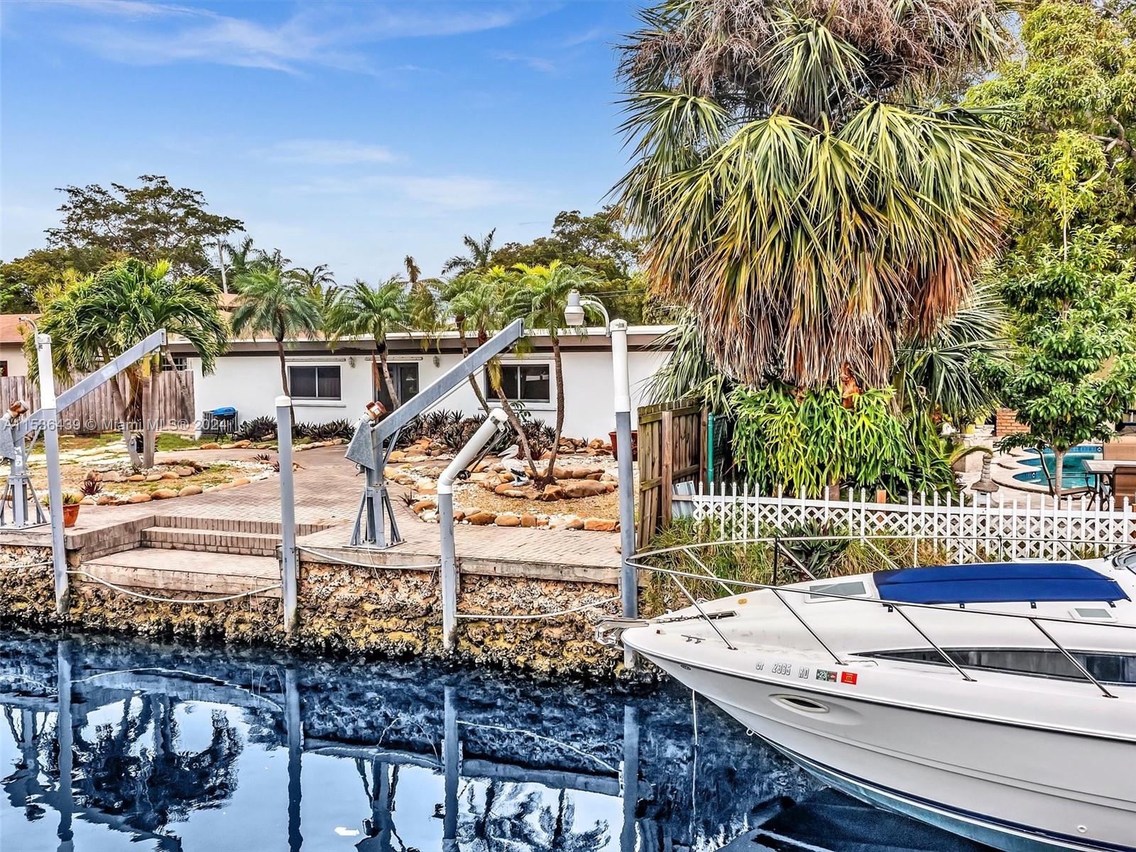 VENETIAN SEC KEYSTONE POI - Residential