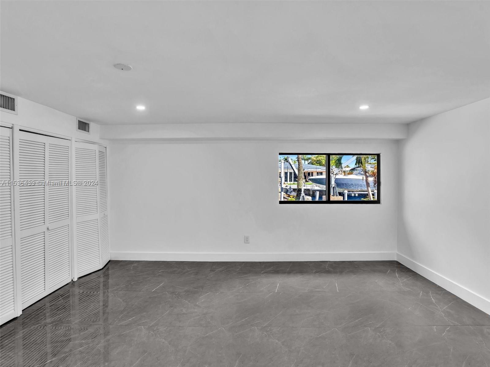 VENETIAN SEC KEYSTONE POI - Residential