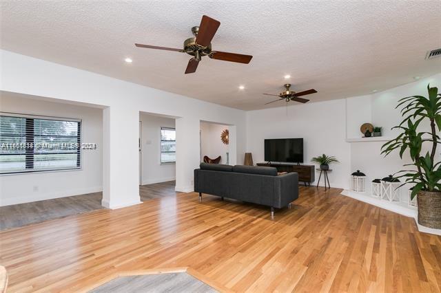 OCEAN WAY PARK - Residential Income