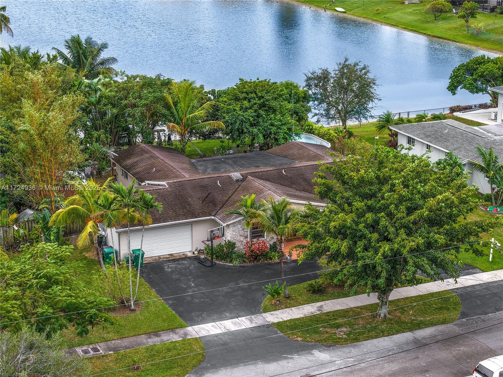 9820 Sw 152nd Ter, Miami, Broward County, Florida - 4 Bedrooms  
3 Bathrooms - 