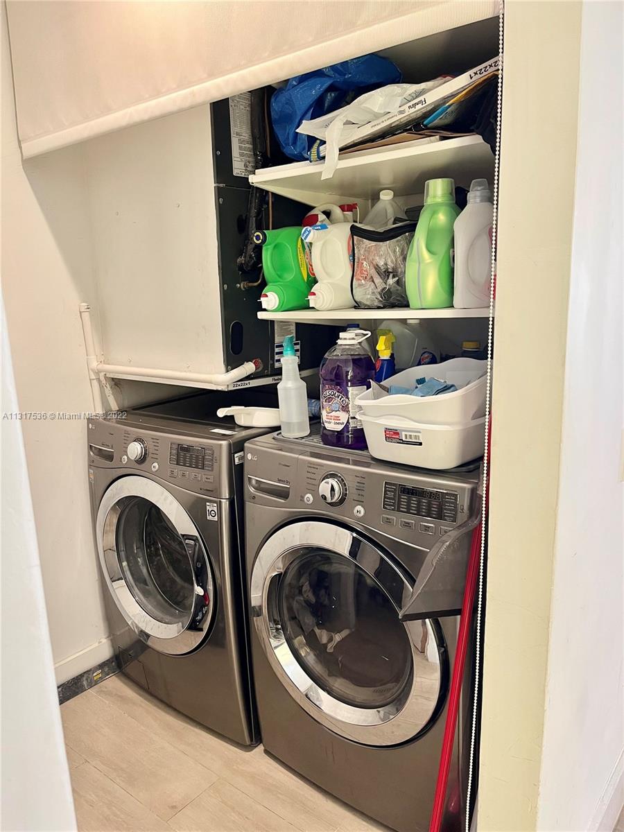 SEAGULL TOWNHOMES CONDO - Residential Lease