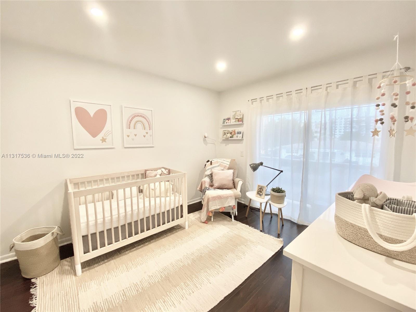 SEAGULL TOWNHOMES CONDO - Residential Lease