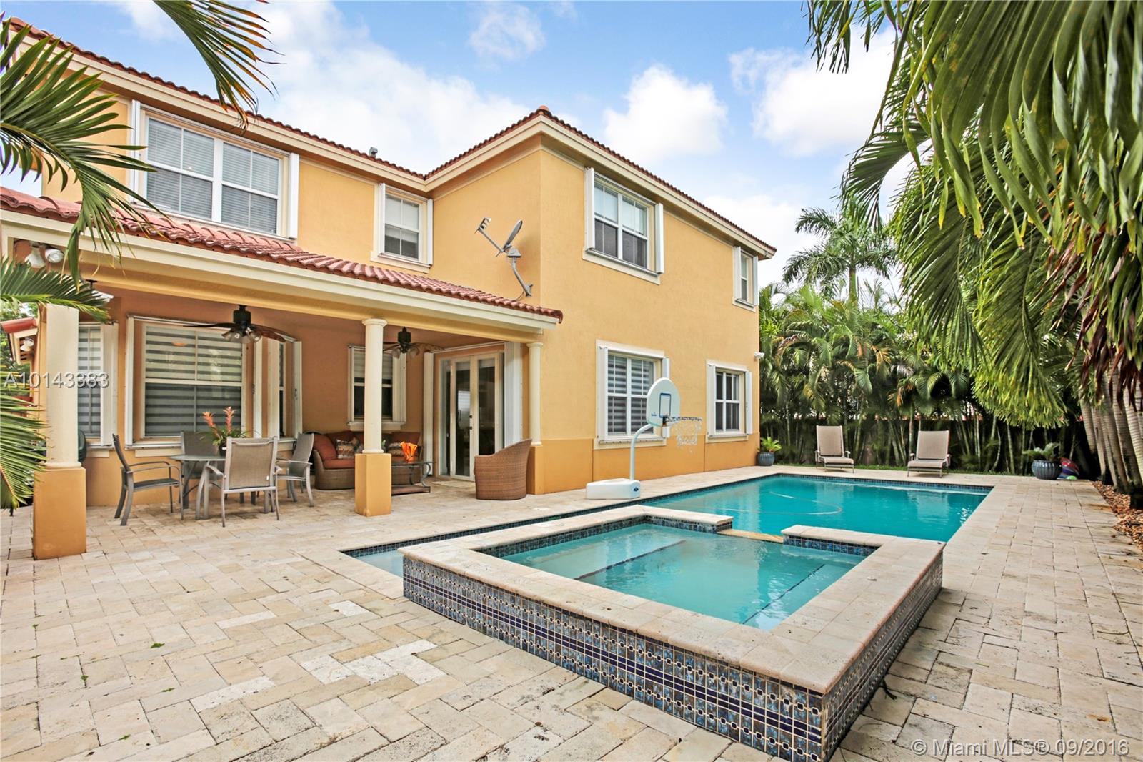 Kendall Breeze - Residential