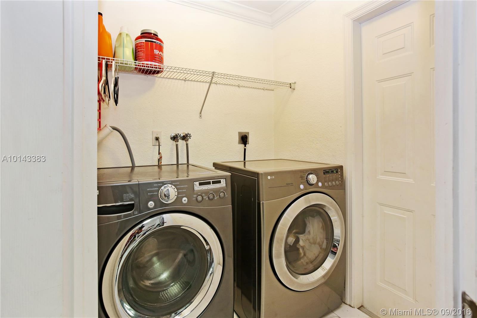 Kendall Breeze - Residential