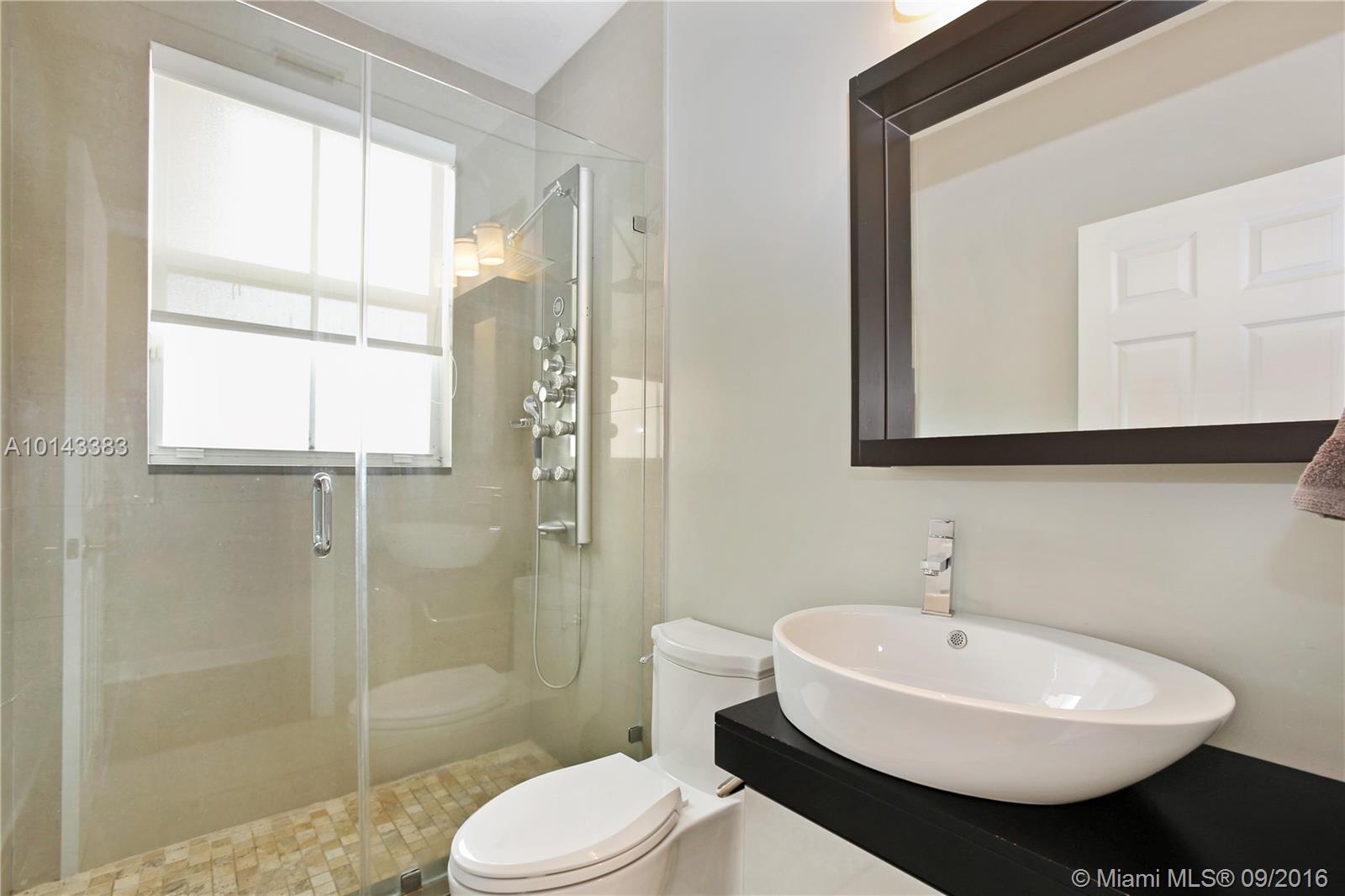 Kendall Breeze - Residential