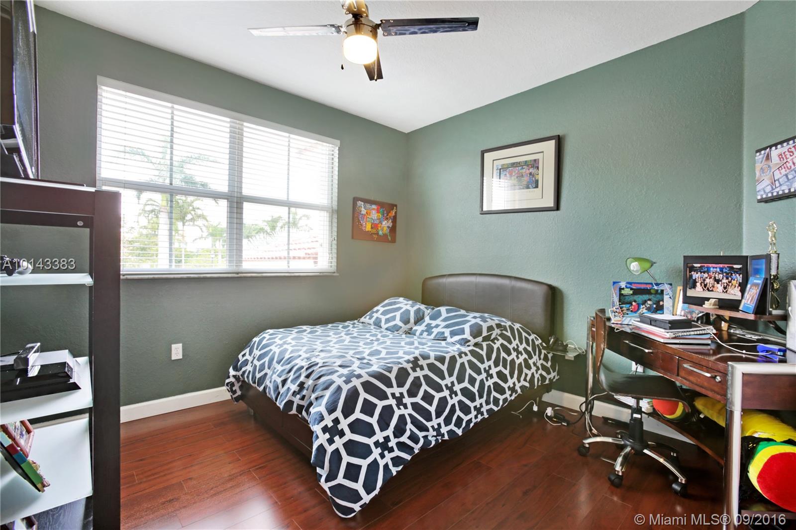 Kendall Breeze - Residential