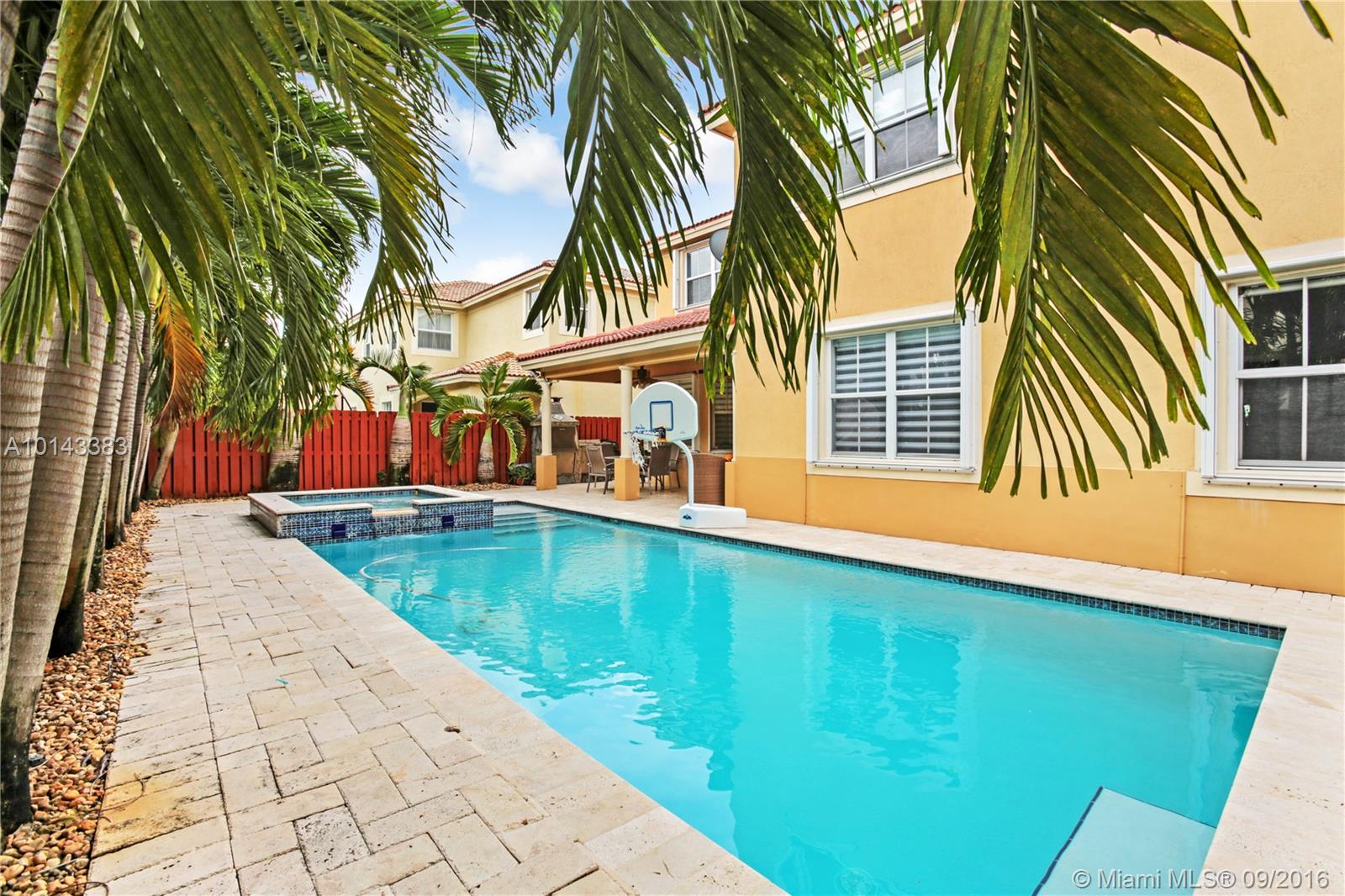 Kendall Breeze - Residential