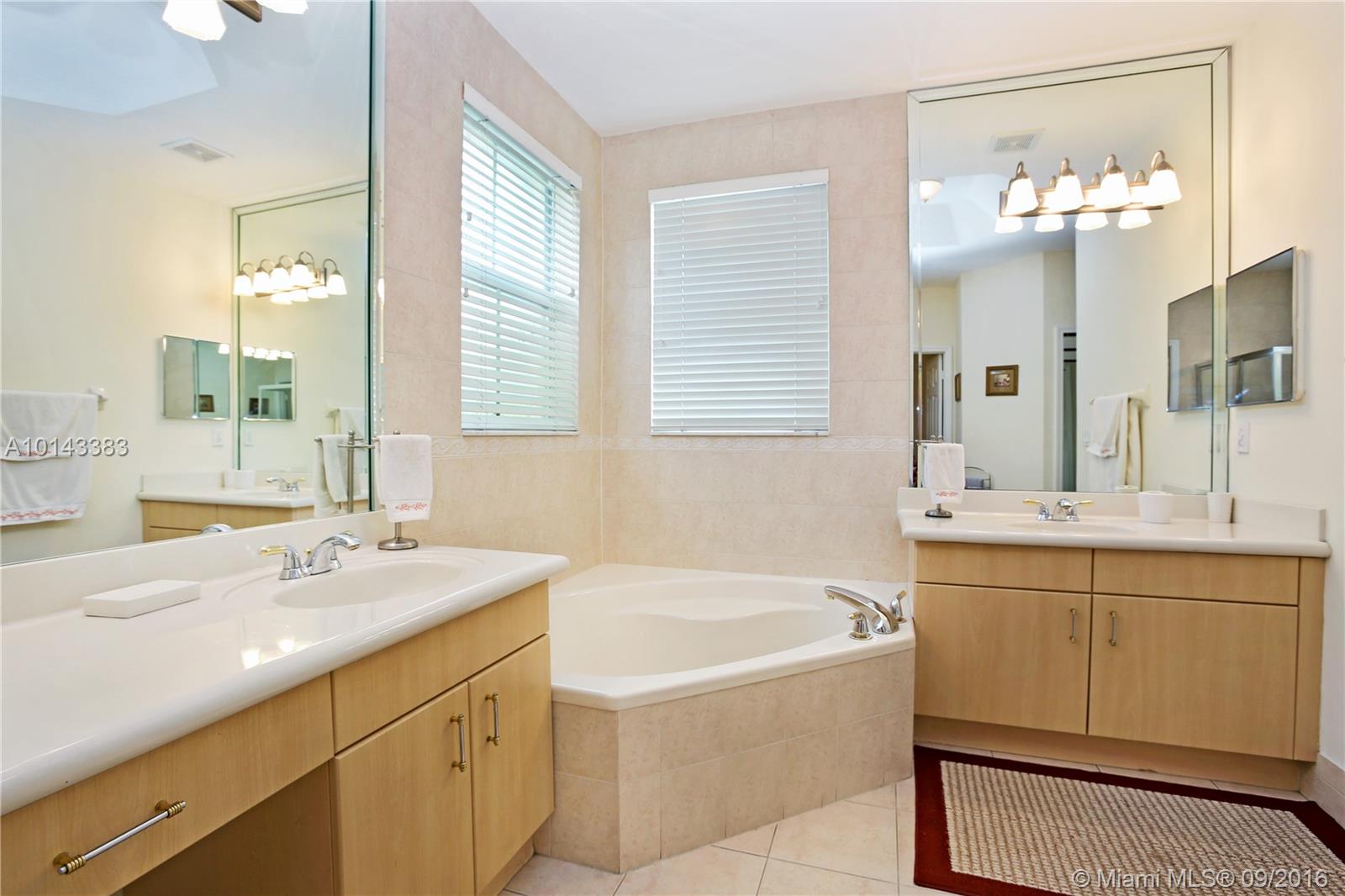 Kendall Breeze - Residential