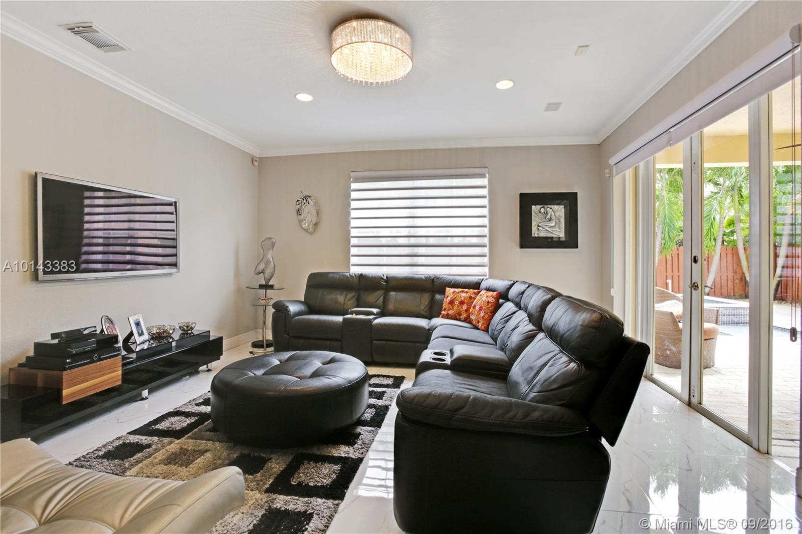 Kendall Breeze - Residential