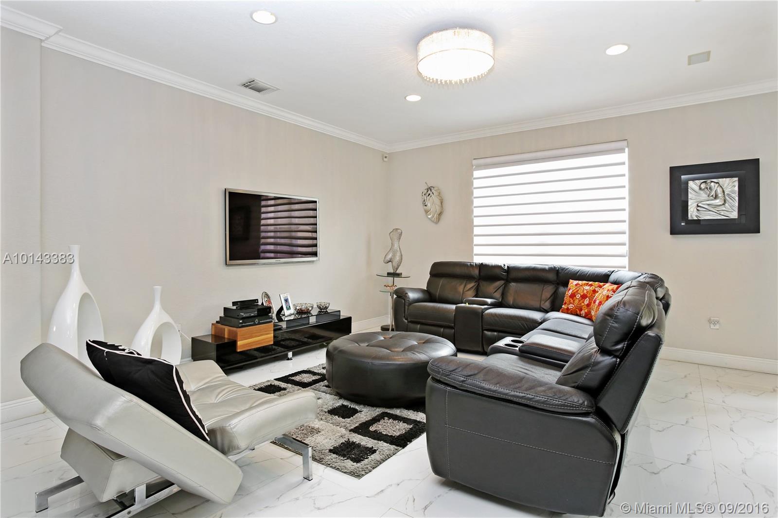 Kendall Breeze - Residential