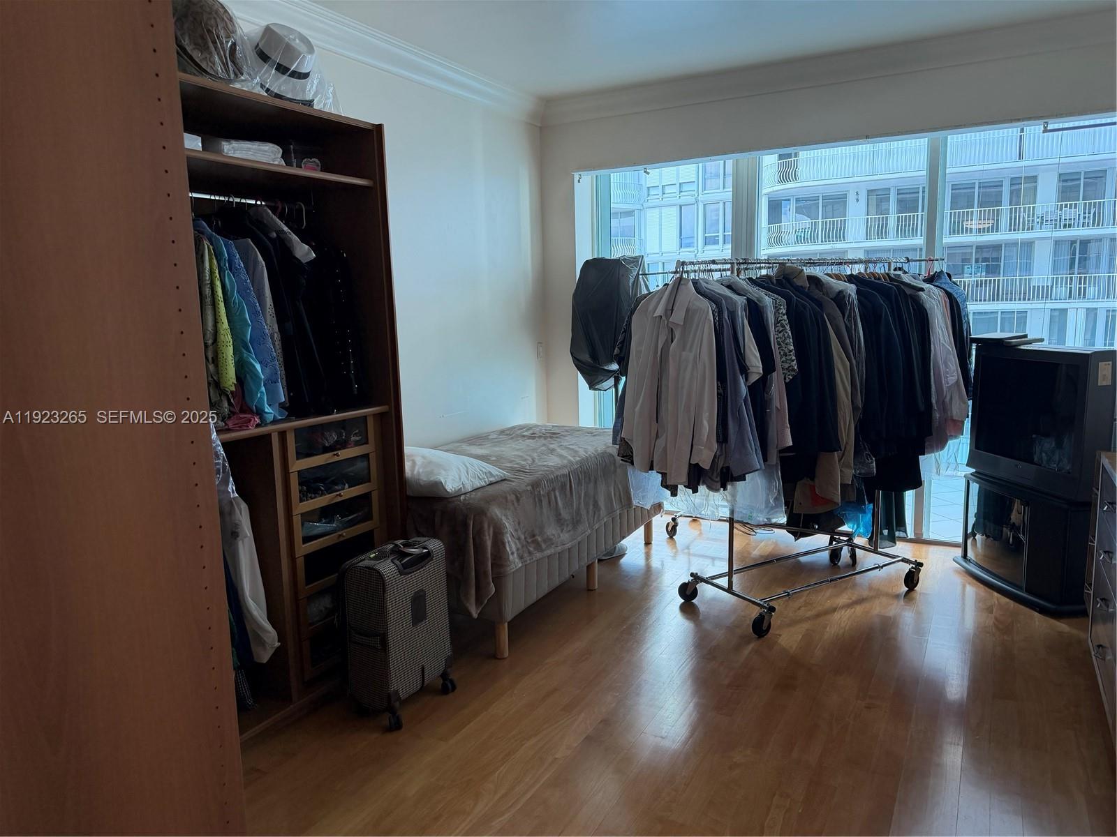 THE PALACE AT BAL HARBOUR - Residential