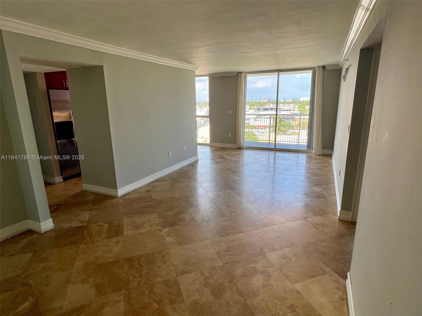1688 West Ave 1005