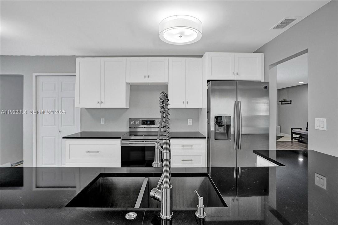 LAUDERDALE LAKES NORTHGAT - Residential