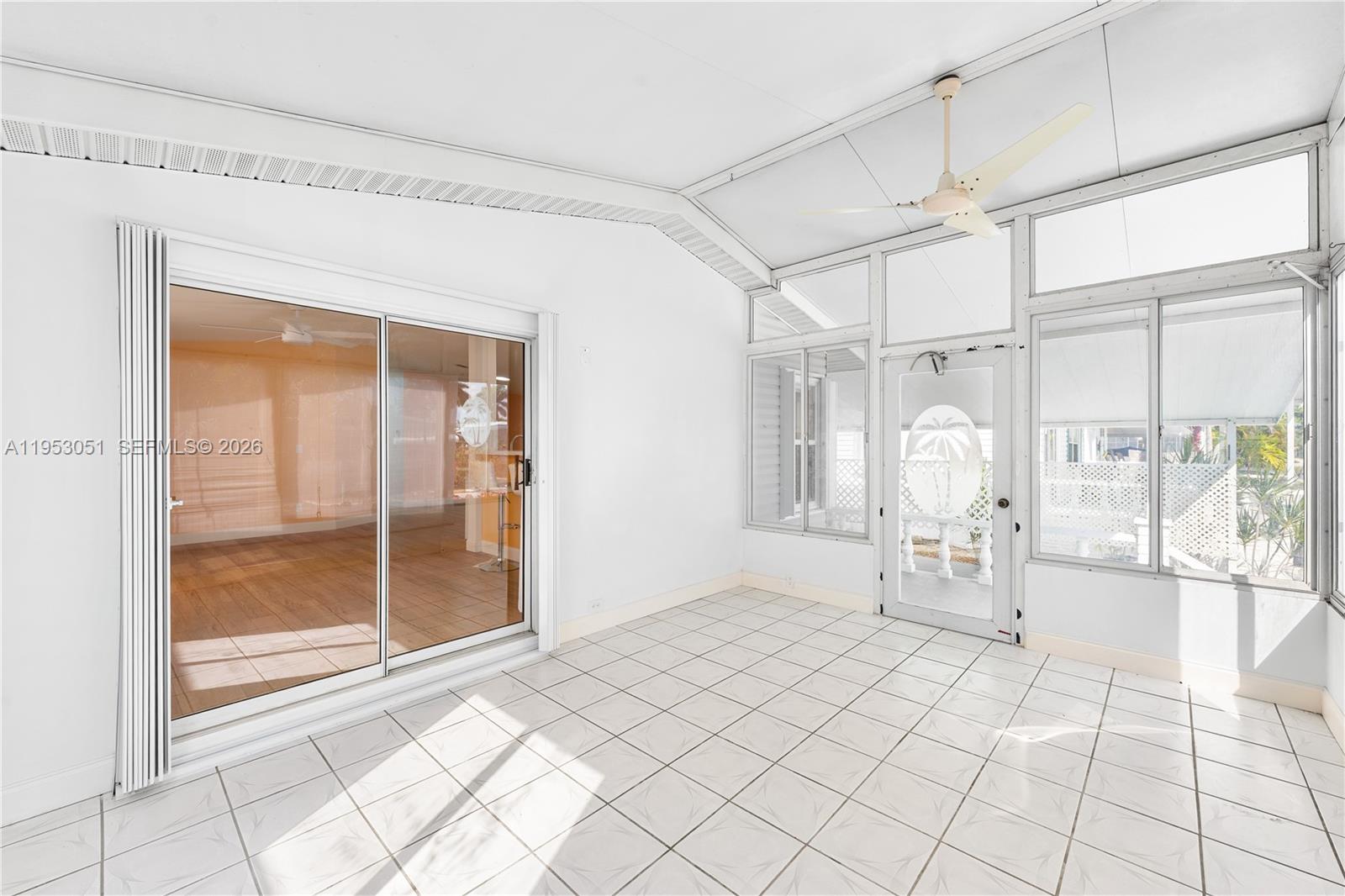 RAVENSWOOD ESTATES & MARI - Residential