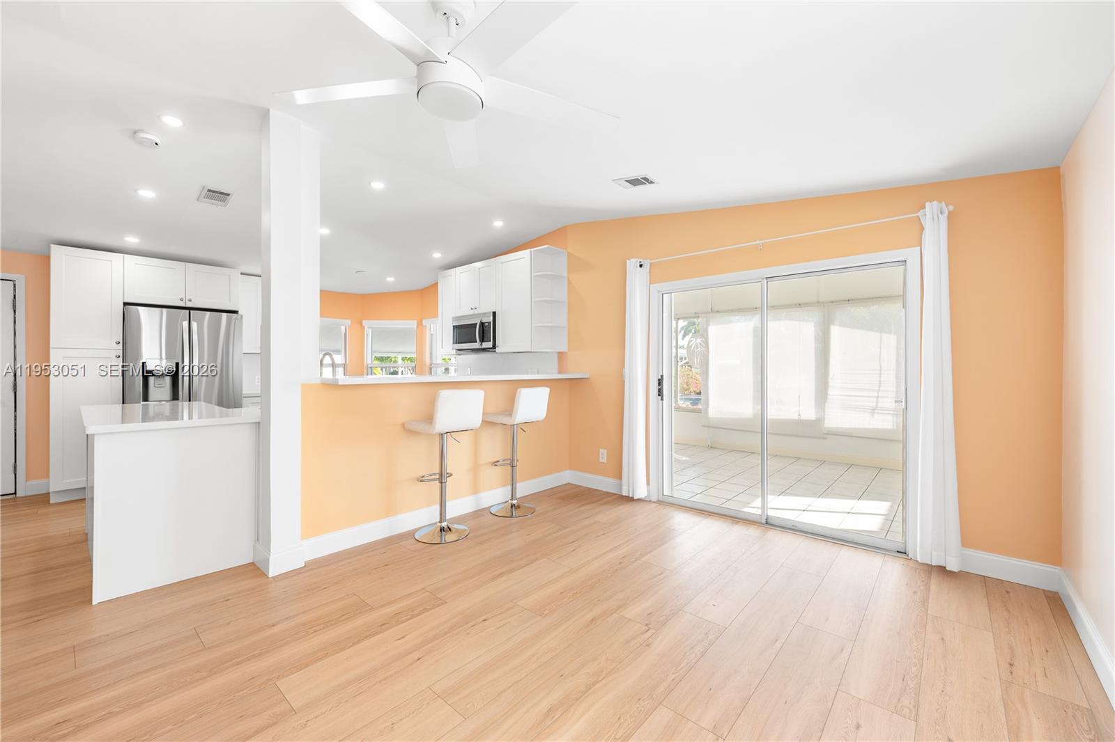 RAVENSWOOD ESTATES & MARI - Residential