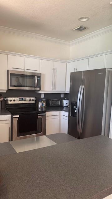 DORAL ISLES NORTH SEC TWO - Residential