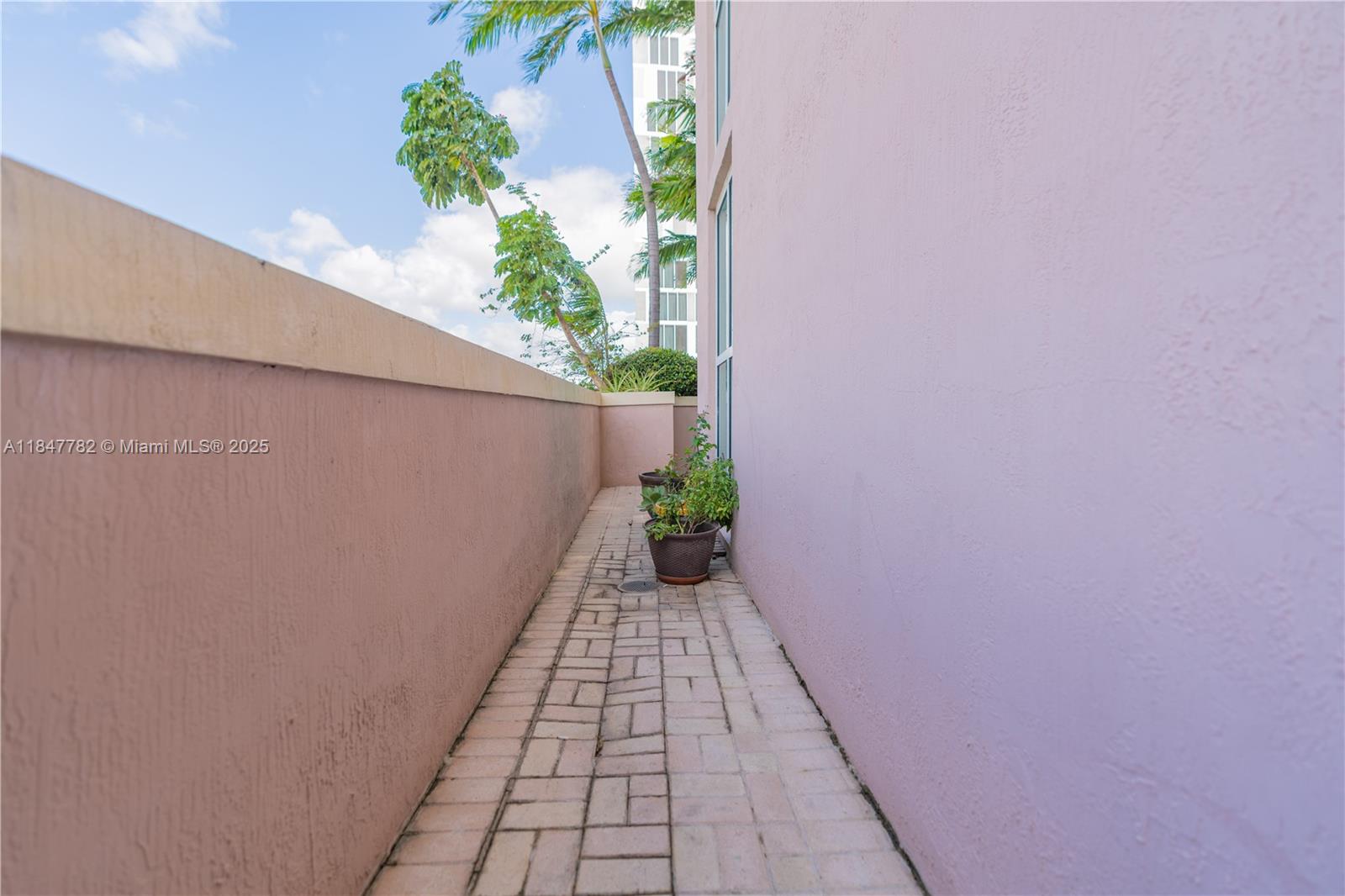 KING DAVID OF SUNNY ISLES - Residential Lease