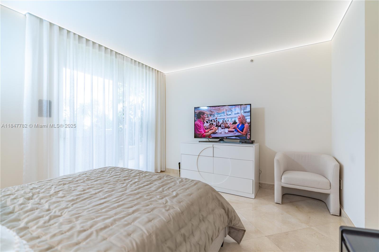 KING DAVID OF SUNNY ISLES - Residential Lease