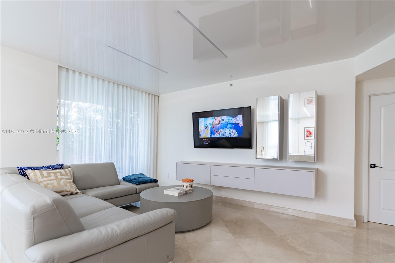 KING DAVID OF SUNNY ISLES - Residential Lease