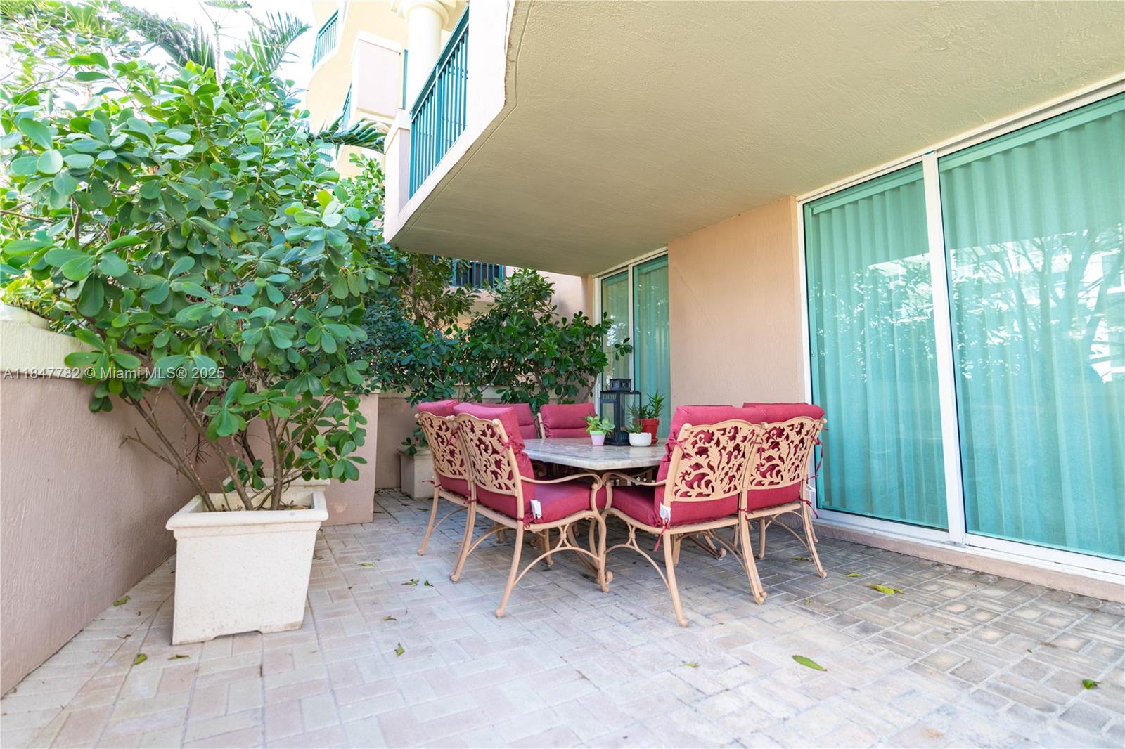 KING DAVID OF SUNNY ISLES - Residential Lease