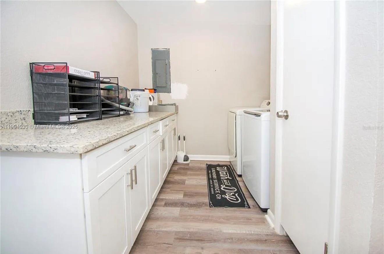 HALLAM COURT SUB PB 56 P - Residential