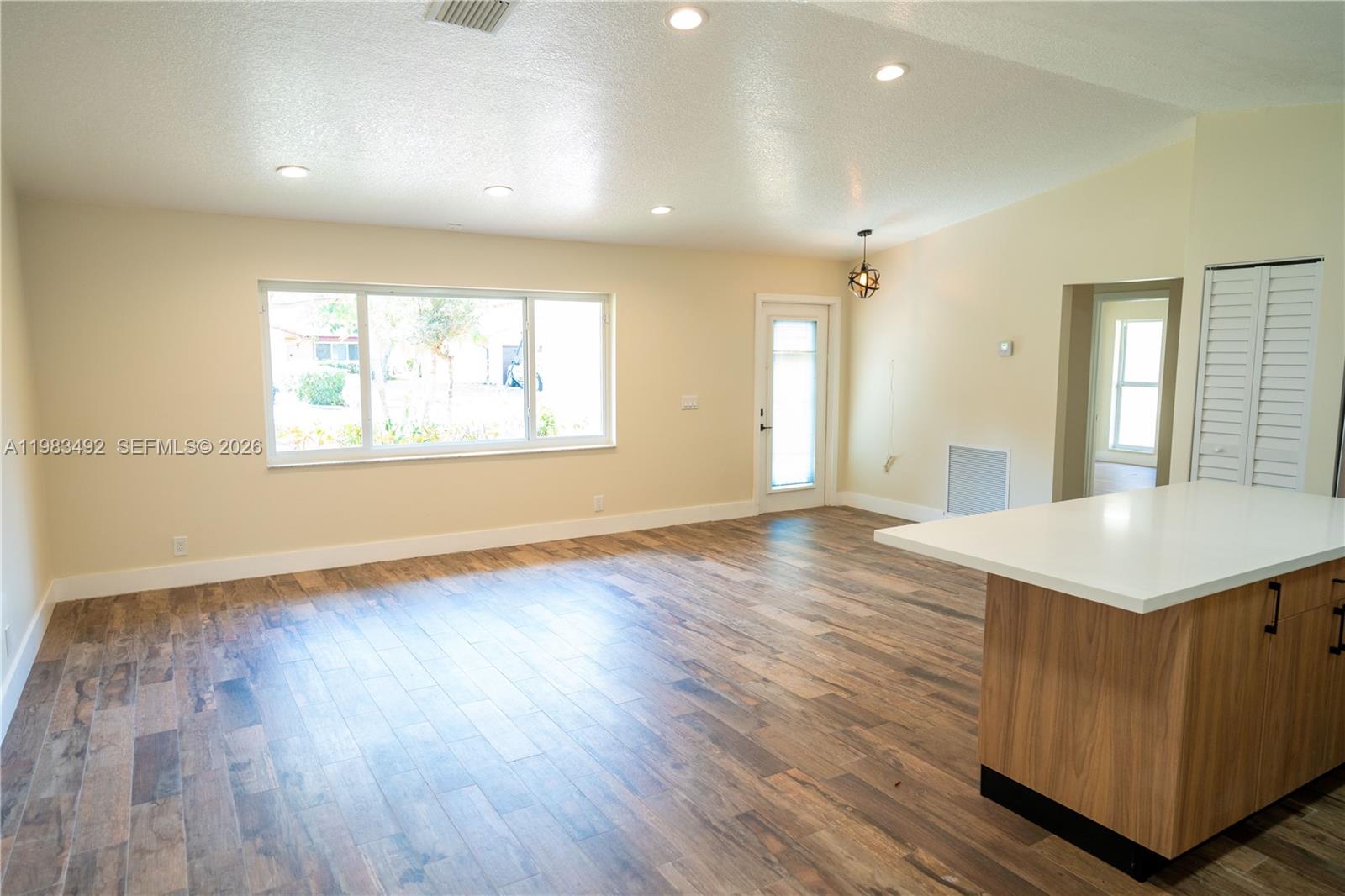 FOREST HILLS WEST - Residential