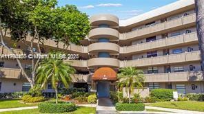Property for Sale at 901 Colony Point Cir 217, Pembroke Pines, Miami-Dade County, Florida - Bedrooms: 1 
Bathrooms: 2  - $159,000