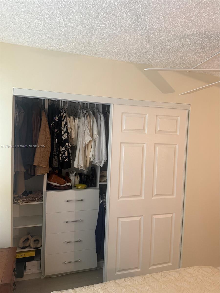 COLONY POINT 6 CONDO - Residential