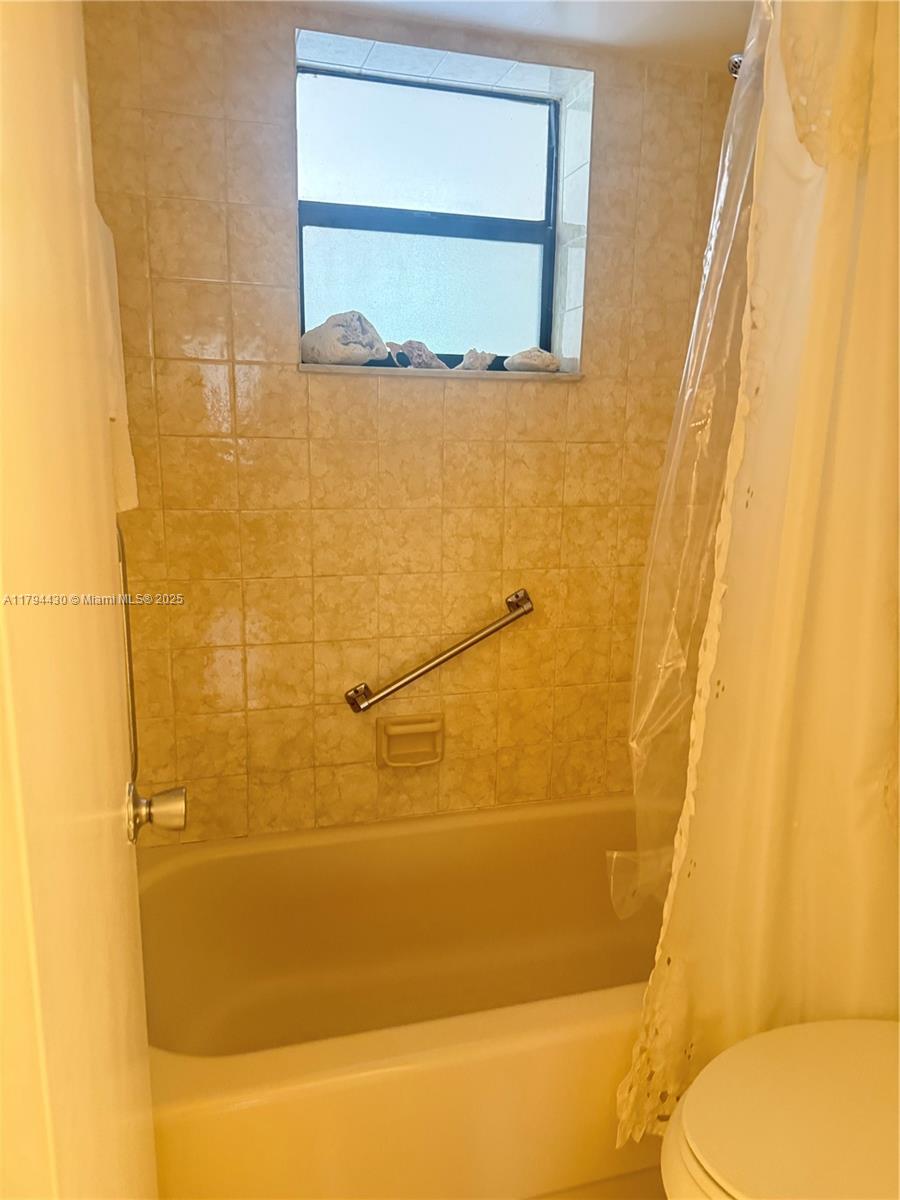 COLONY POINT 6 CONDO - Residential