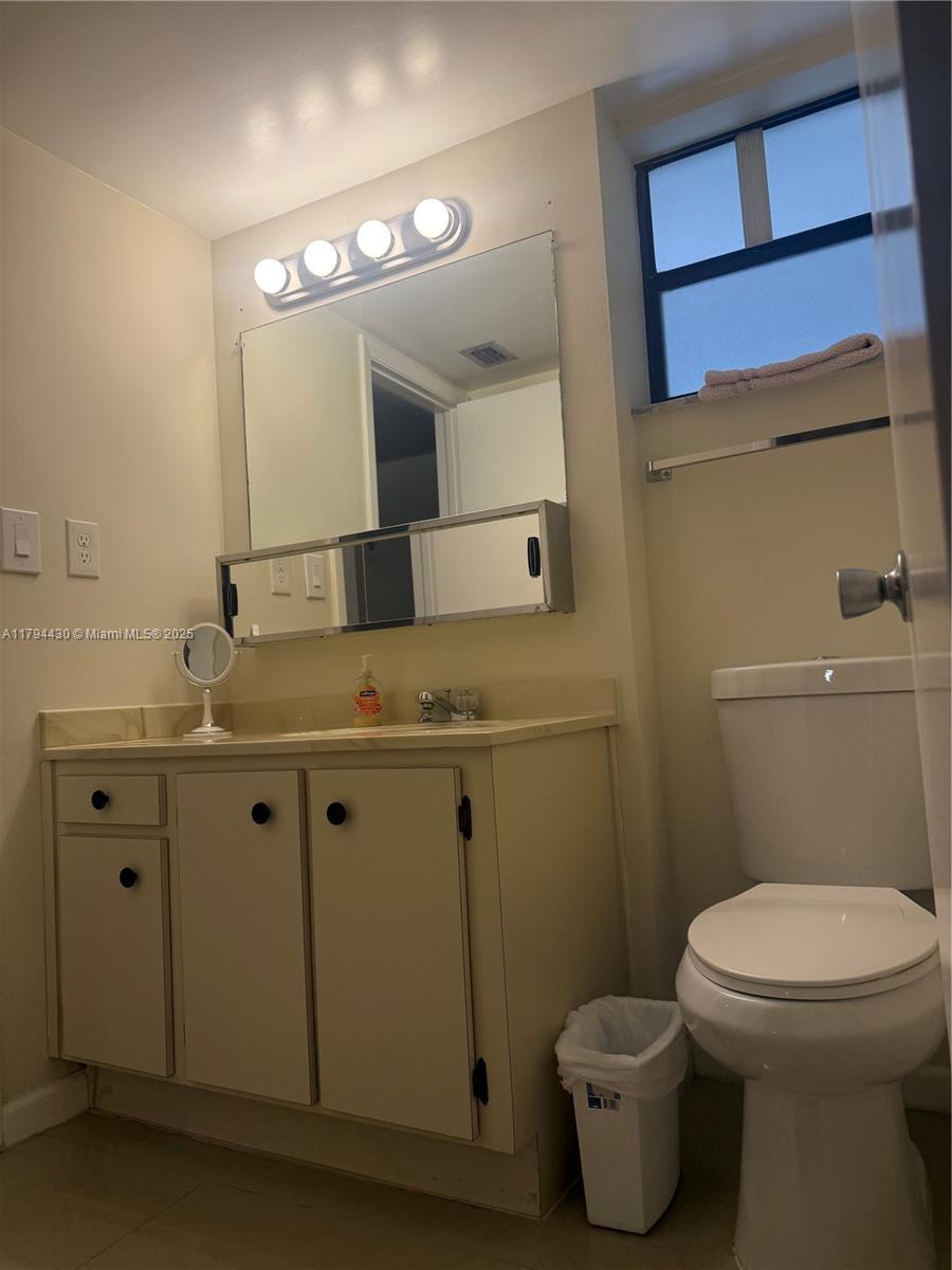 COLONY POINT 6 CONDO - Residential