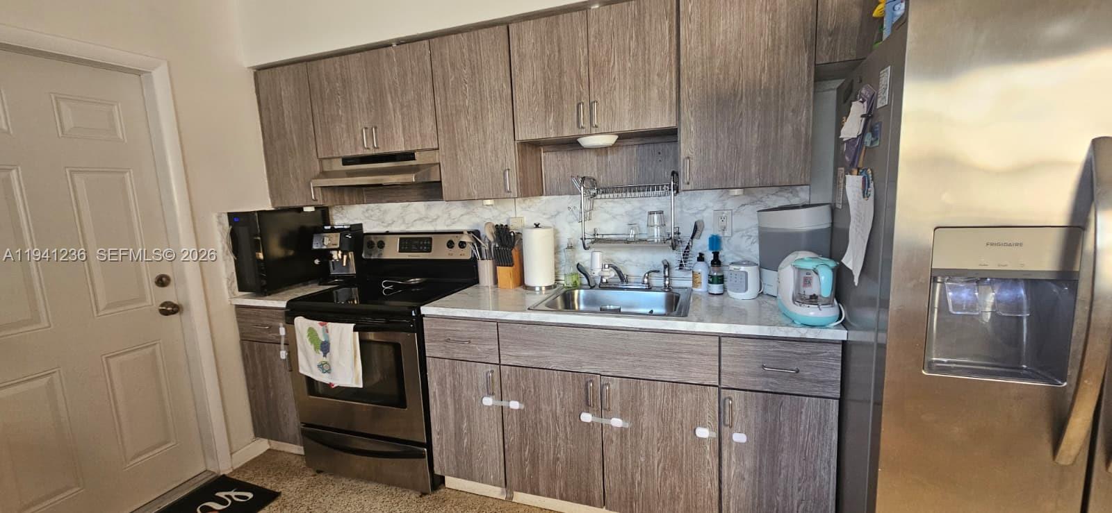 TWELFTH ST MANORS - Residential Lease