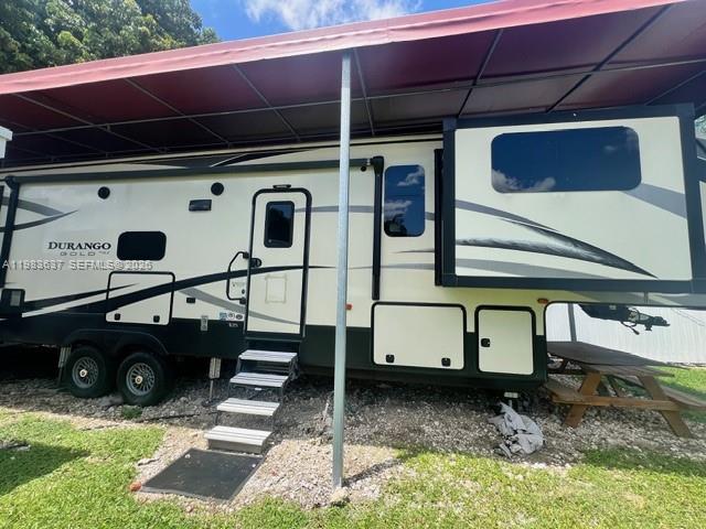 NEWPORT - Residential Lease